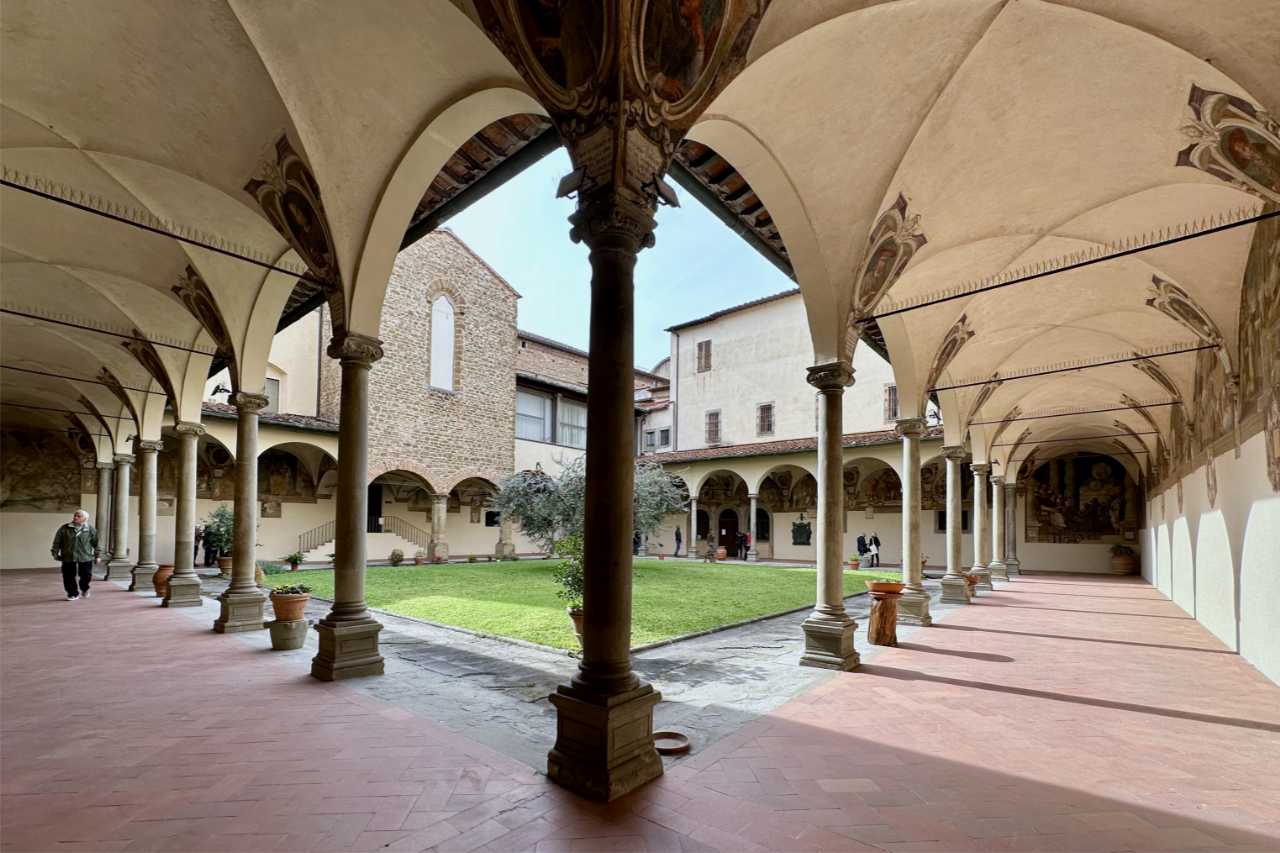 the cloister of ognissanti