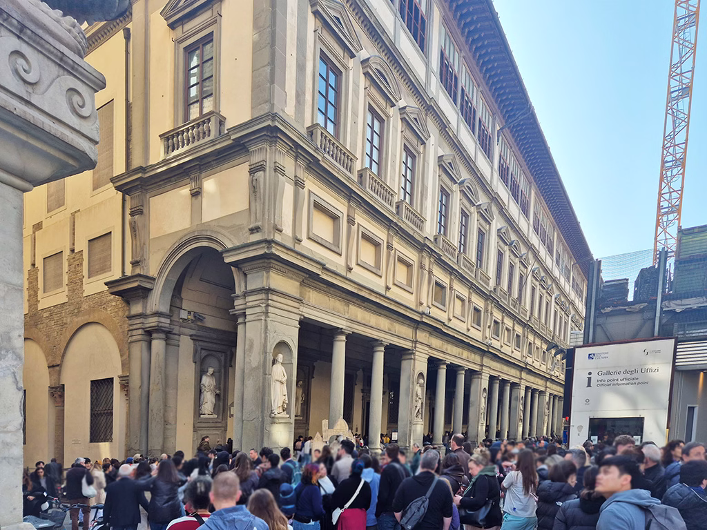 Queues Outside Uffizi in March for the Free Sunday