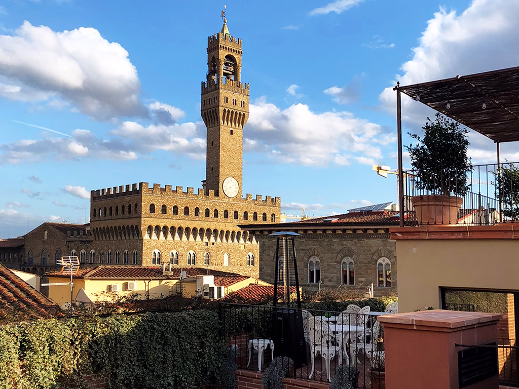 Angel Rooftop Bar View of Palazzo Vecchio