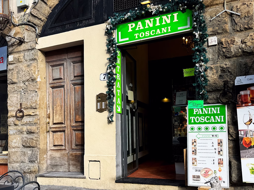 Panini Toscani Exterior